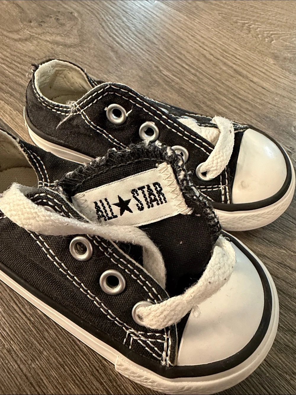 Converse 5C Kids Black and White Low-Top Sneakers